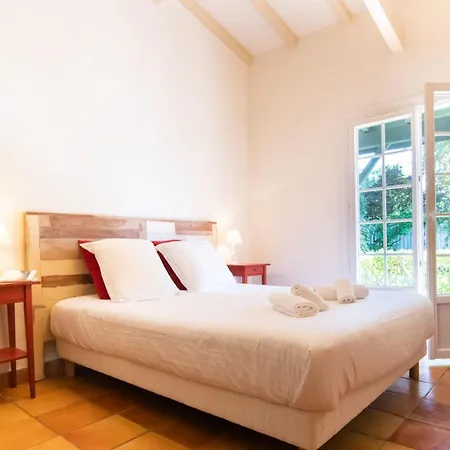 Des Landes - Jacuzzi Сеньос